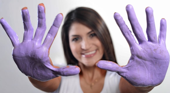 Pinta tu vida de Púrpura, una campaña a favor de quienes padecen Epilepsia